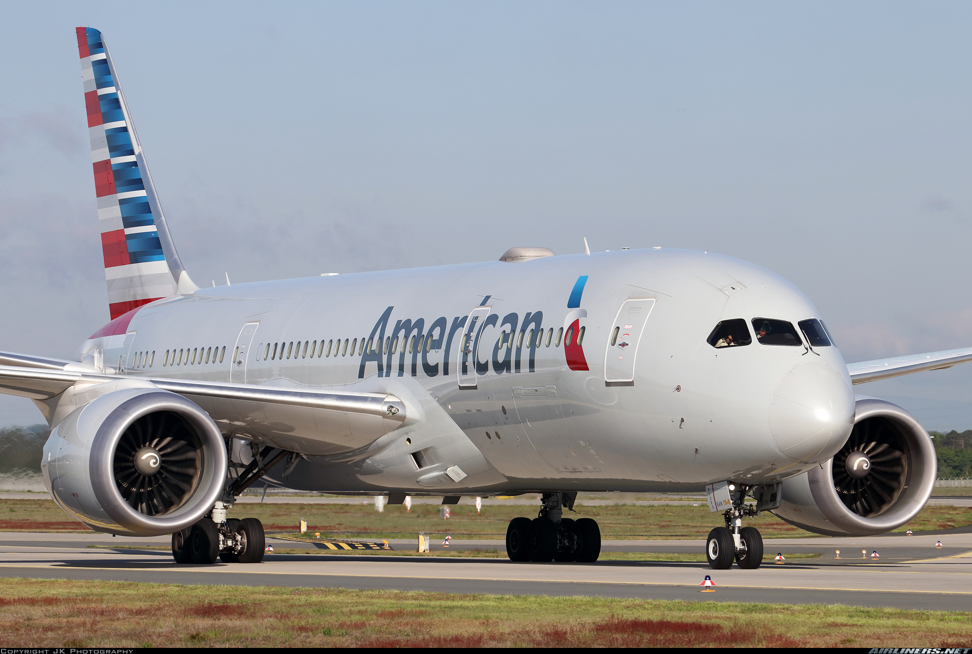 American Airlines Group (อเมริกันแอร์ไลน์กรุ๊ป)